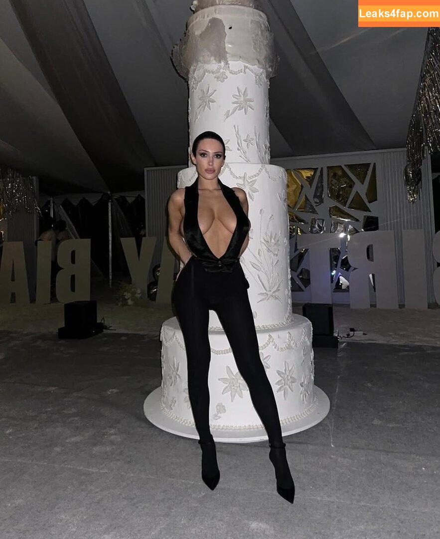 Bianca Censori / bianca.censori_official / biancacensori_official слитое фото фото #1332