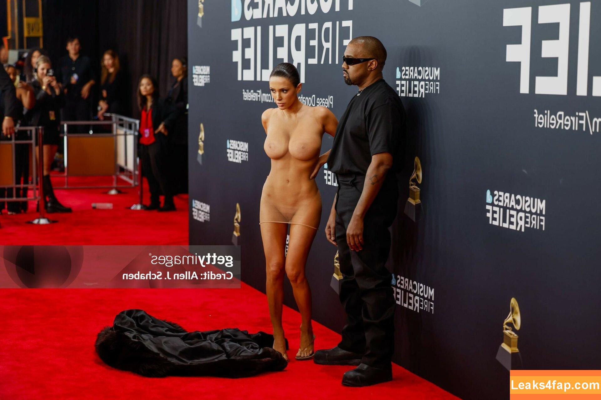 Bianca Censori / bianca.censori_official / biancacensori_official слитое фото фото #1376