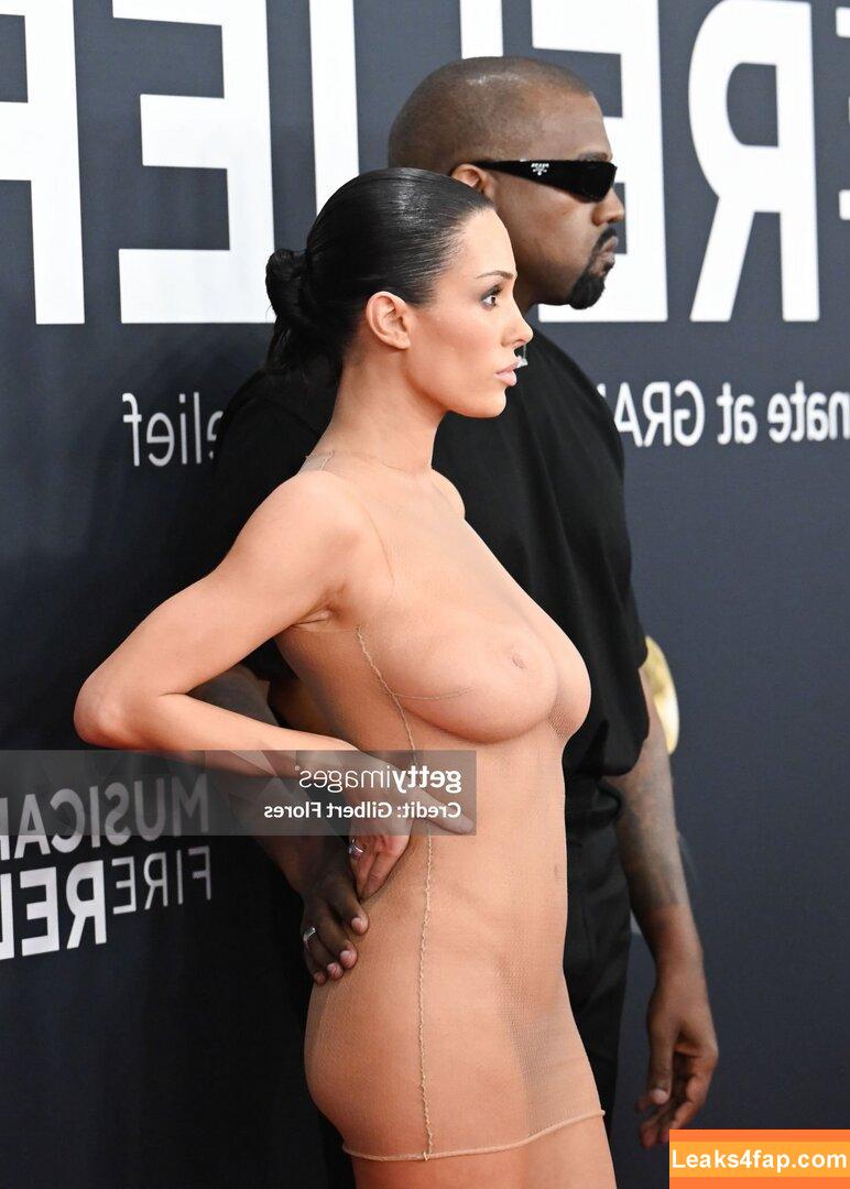 Bianca Censori / bianca.censori_official / biancacensori_official слитое фото фото #1403