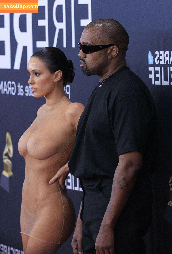 Bianca Censori / bianca.censori_official / biancacensori_official leaked photo photo #1456