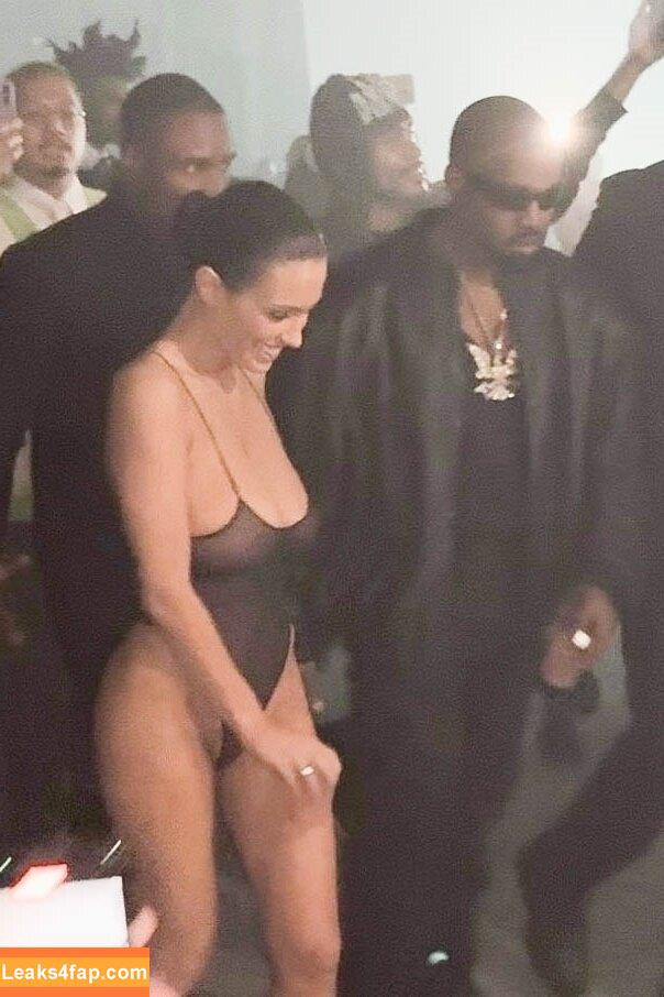 Bianca Censori / bianca.censori_official / biancacensori_official leaked photo photo #1472