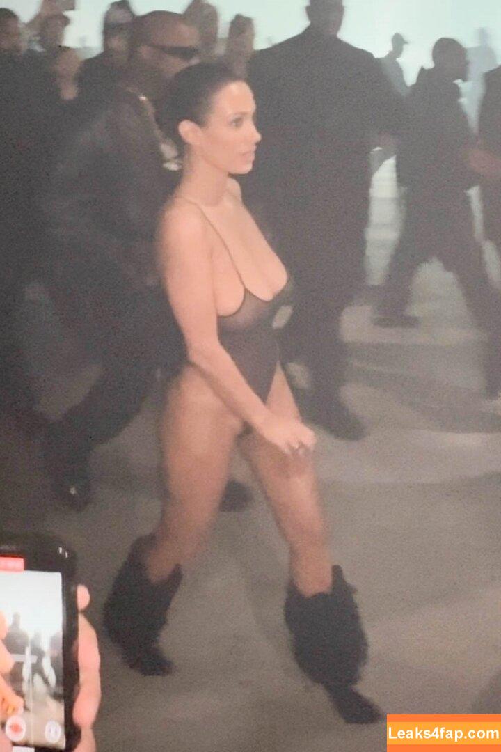 Bianca Censori / bianca.censori_official / biancacensori_official leaked photo photo #1476