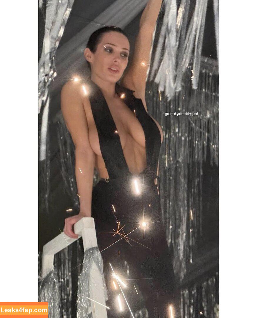 Bianca Censori / angelinacensori / bianca.censori_official leaked photo photo #1664