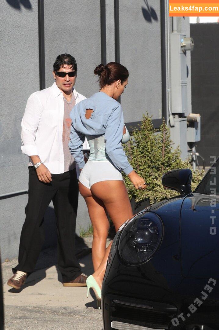 Bianca Censori / bianca.censori_official слитое фото фото #1684