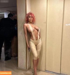 Bianca Censori фото #1029