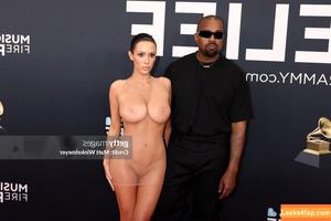 Bianca Censori фото #1402