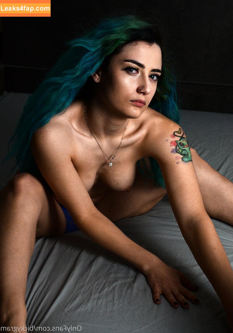 bickygram /  leaked photo photo #0005