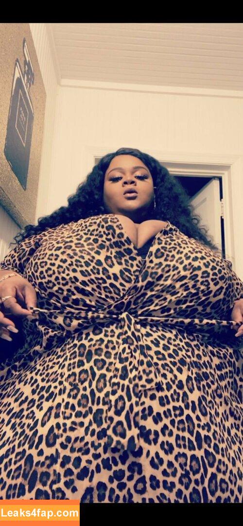 bigbabii / she_phat leaked photo photo #0003