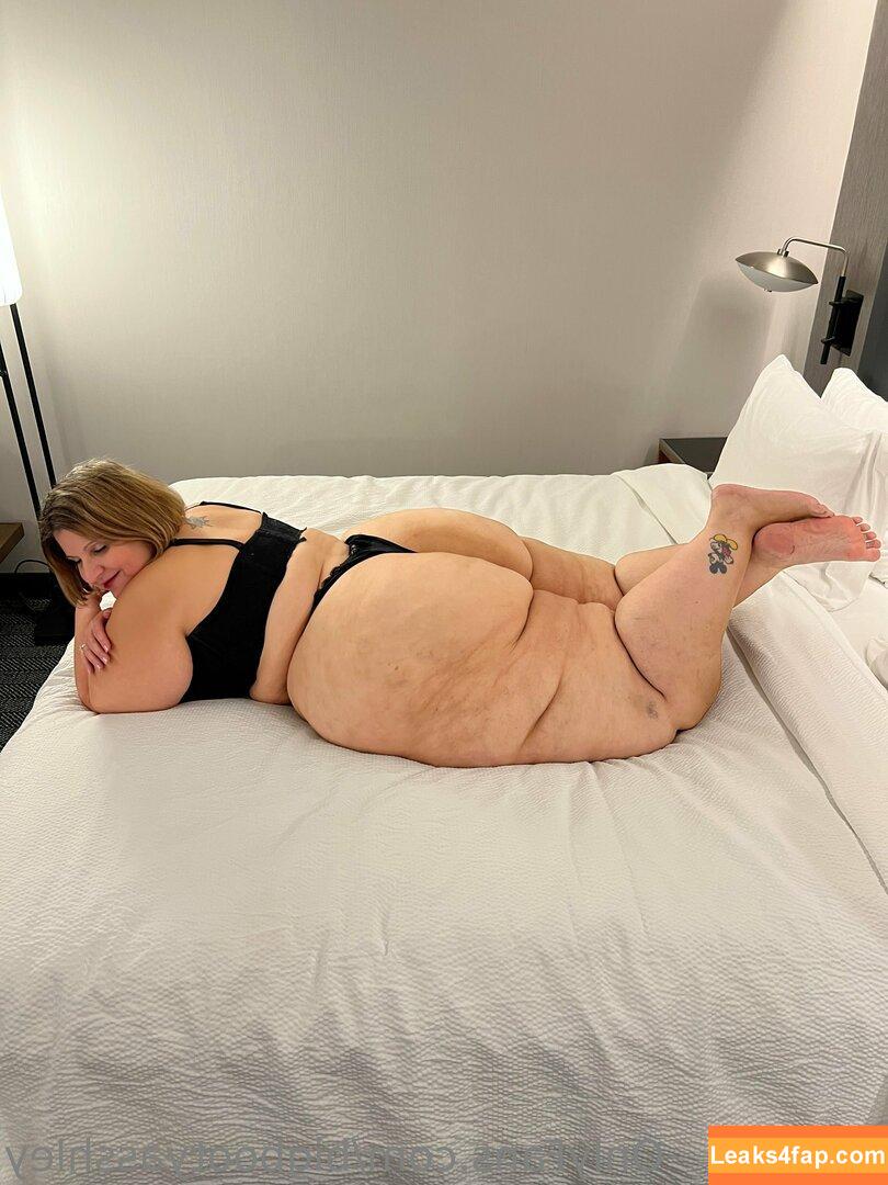 bigbootyasshley / the_real_bigbootyasshley leaked photo photo #0057