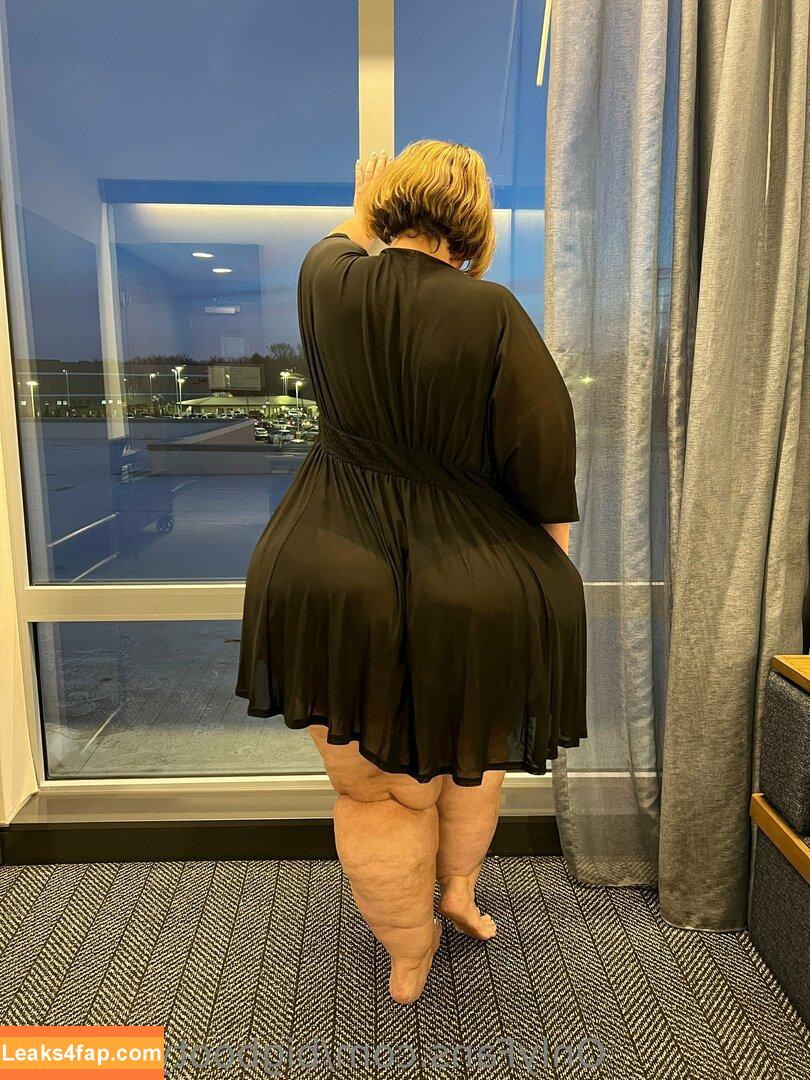 bigbootyasshley / the_real_bigbootyasshley leaked photo photo #0068