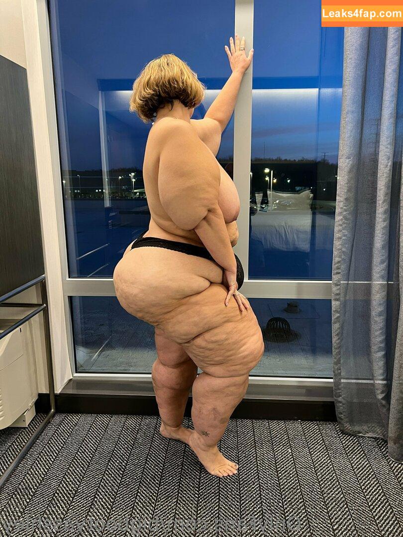 bigbootyasshley / the_real_bigbootyasshley leaked photo photo #0081