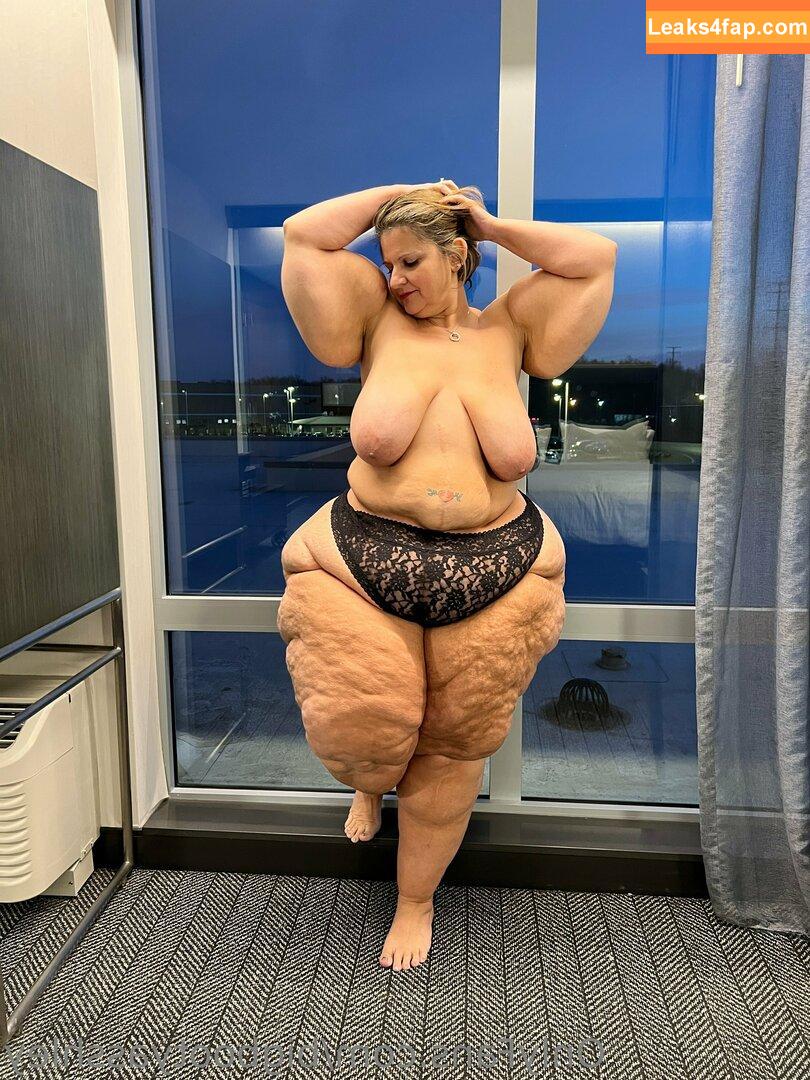 bigbootyasshley / the_real_bigbootyasshley leaked photo photo #0082