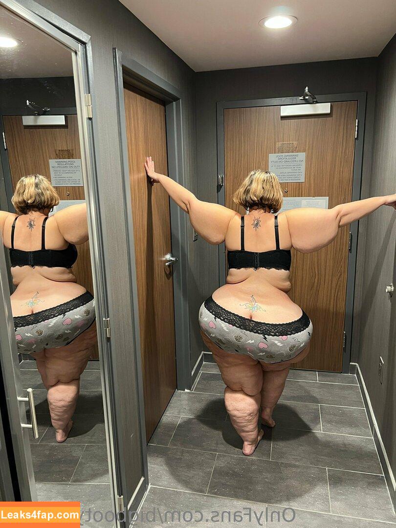 bigbootyasshley / the_real_bigbootyasshley leaked photo photo #0091