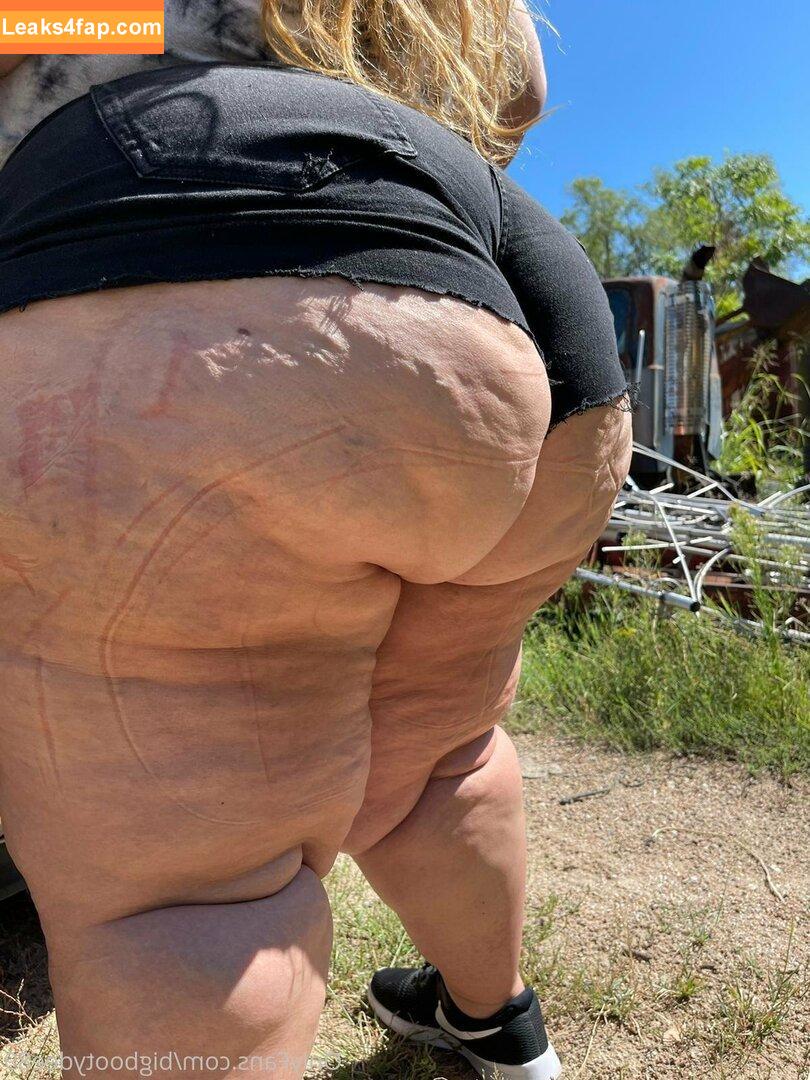 bigbootydee89 /  leaked photo photo #0032