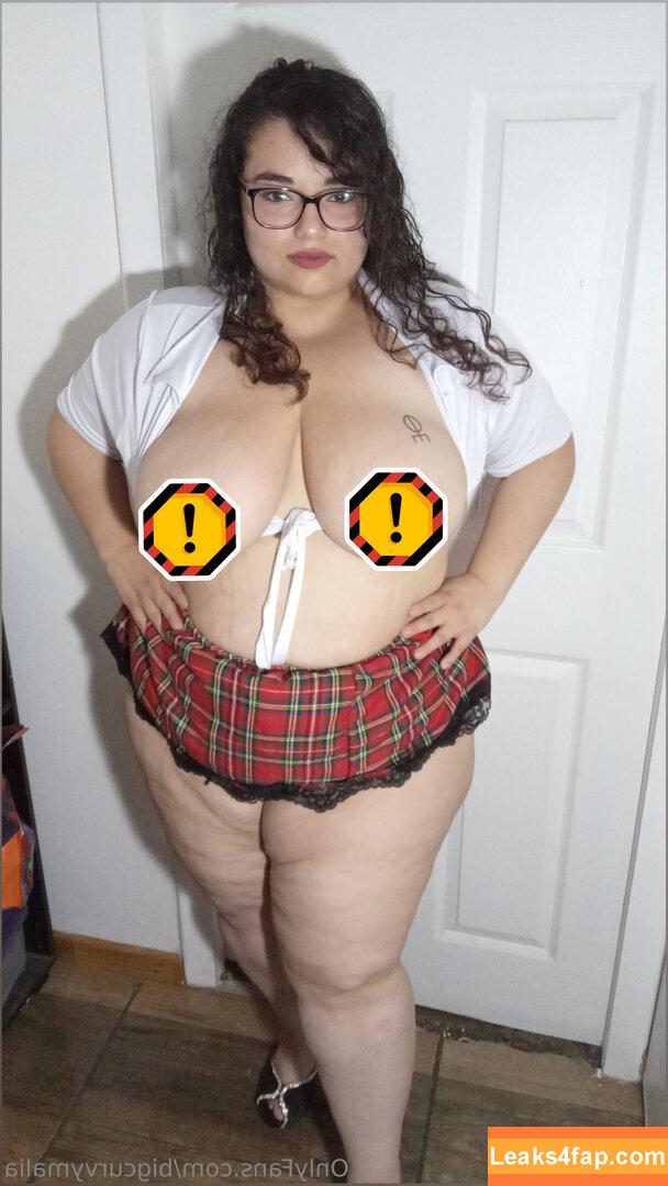 bigcurvymalia /  leaked photo photo #0021