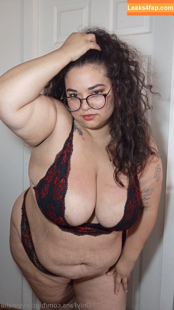 bigcurvymalia /  leaked photo photo #0030