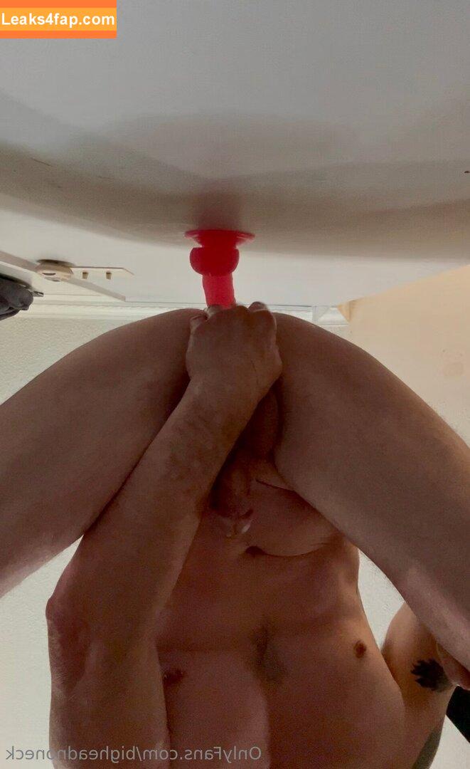 bigheadnoneck /  leaked photo photo #0001