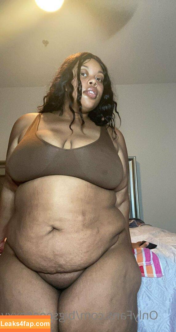 bigseeeeexxy / bigseeeeeexxy leaked photo photo #0019