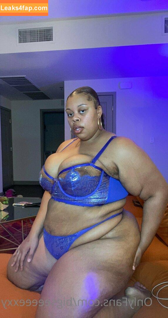 bigseeeeexxy / bigseeeeeexxy leaked photo photo #0037