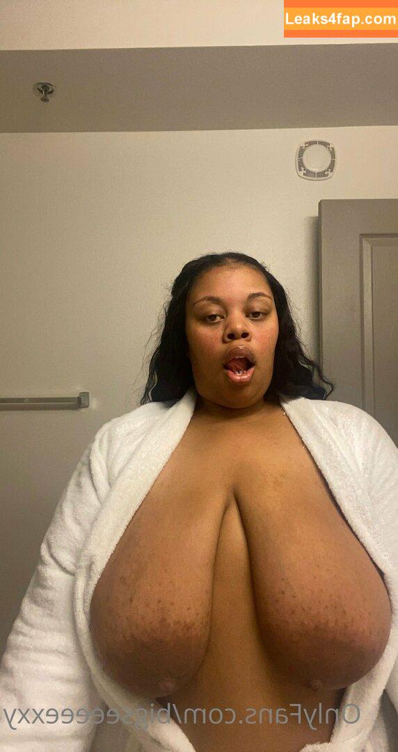 bigseeeeexxy / bigseeeeeexxy leaked photo photo #0060