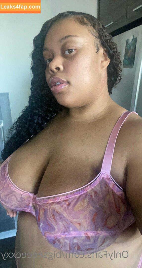 bigseeeeexxy / bigseeeeeexxy leaked photo photo #0098