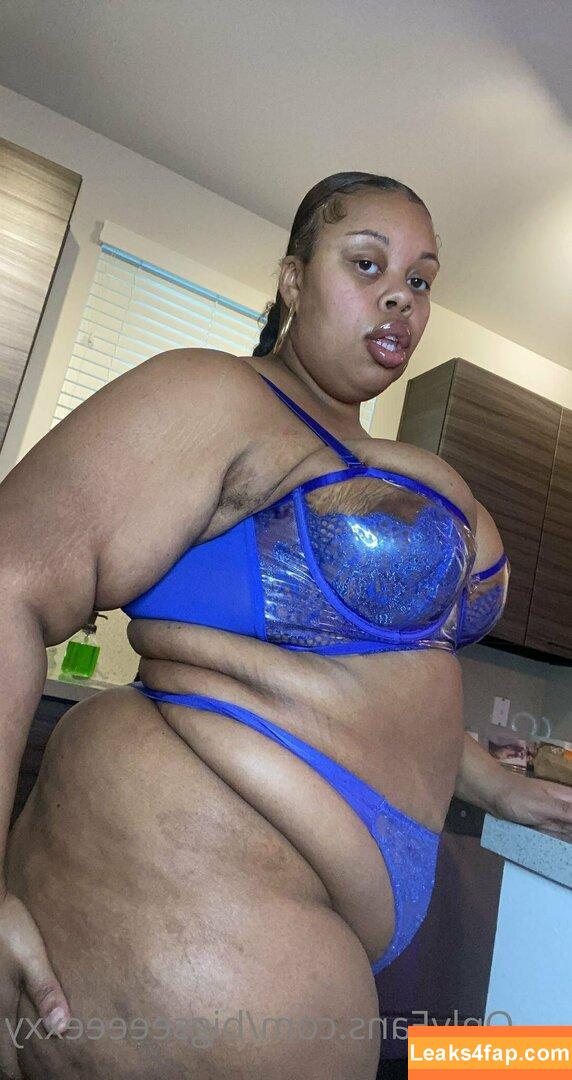 bigseeeeexxy / bigseeeeeexxy leaked photo photo #0107