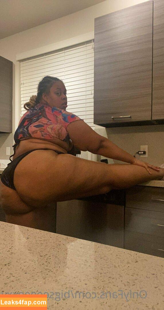 bigseeeeexxy / bigseeeeeexxy leaked photo photo #0118