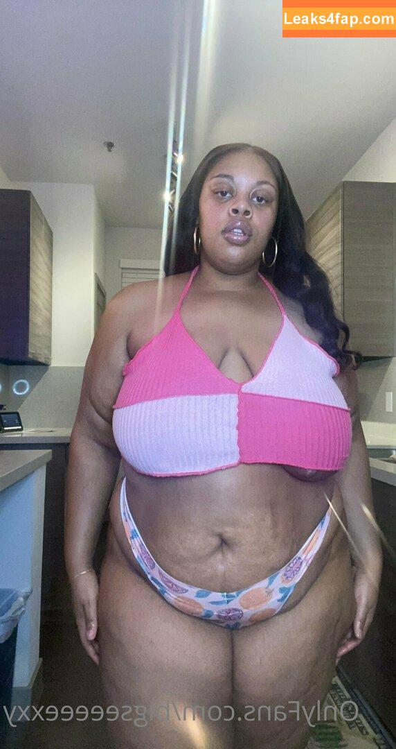bigseeeeexxy / bigseeeeeexxy leaked photo photo #0126