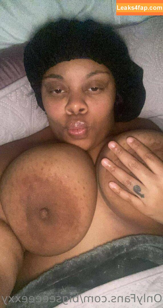 bigseeeeexxy / bigseeeeeexxy leaked photo photo #0147
