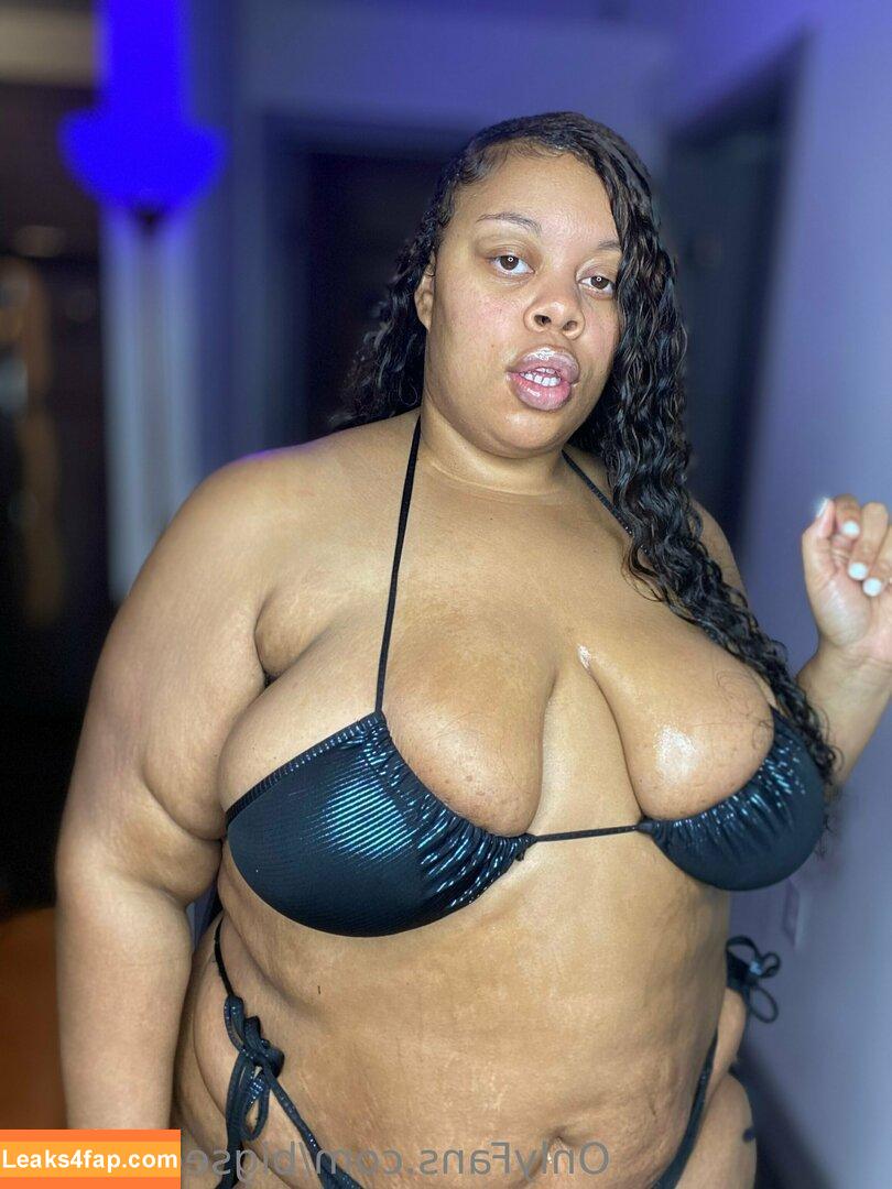 bigseeeeexxy / bigseeeeeexxy leaked photo photo #0168