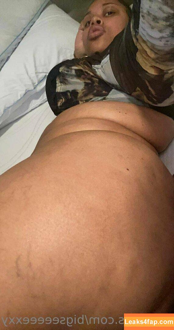 bigseeeeexxy / bigseeeeeexxy leaked photo photo #0194