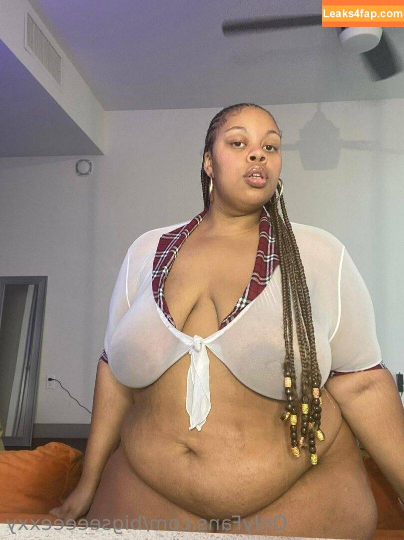 bigseeeeexxy / bigseeeeeexxy leaked photo photo #0224