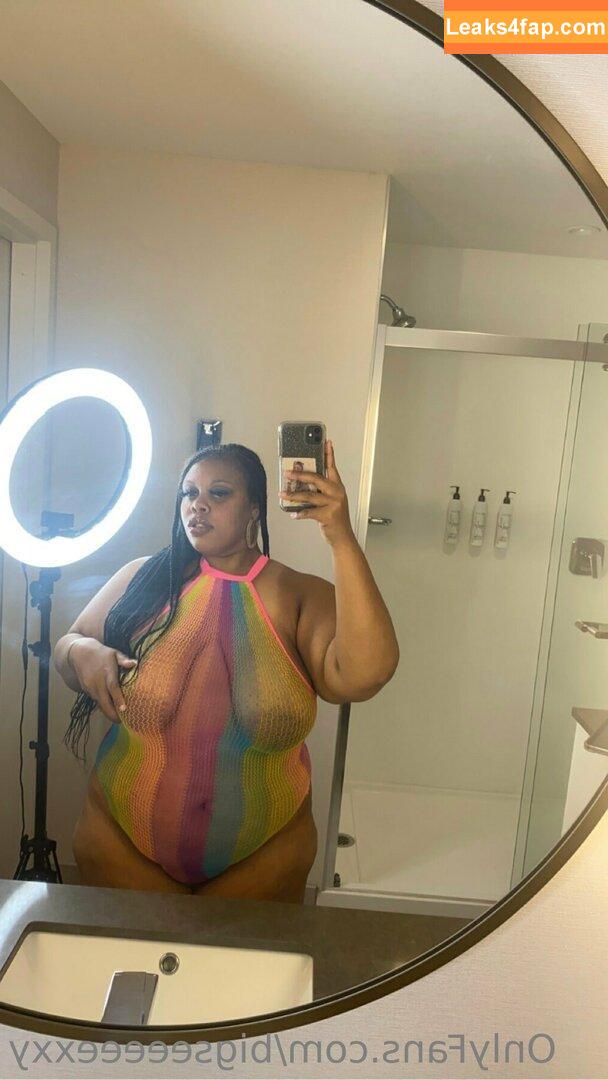 bigseeeeexxy / bigseeeeeexxy leaked photo photo #0292