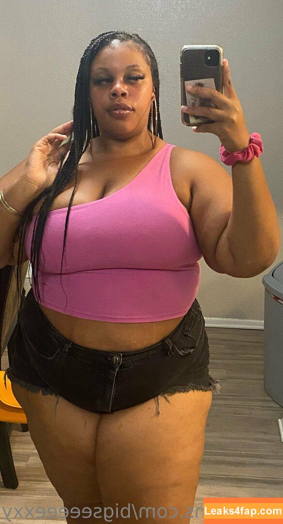 bigseeeeexxy / bigseeeeeexxy leaked photo photo #0303