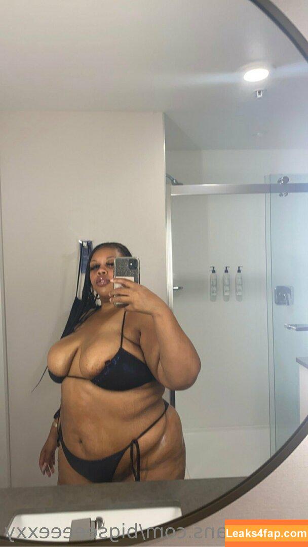 bigseeeeexxy / bigseeeeeexxy leaked photo photo #0326