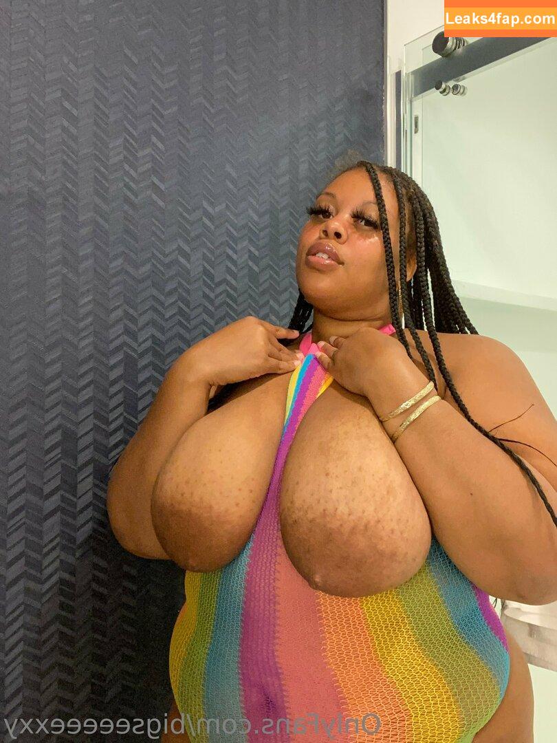 bigseeeeexxy / bigseeeeeexxy leaked photo photo #0344