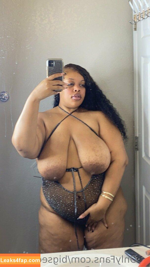 bigseeeeexxy / bigseeeeeexxy leaked photo photo #0355