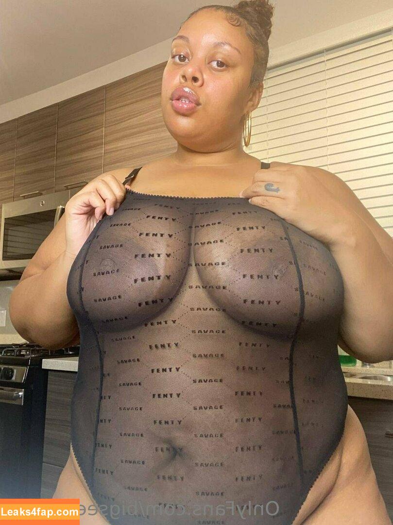 bigseeeeexxy / bigseeeeeexxy leaked photo photo #0476