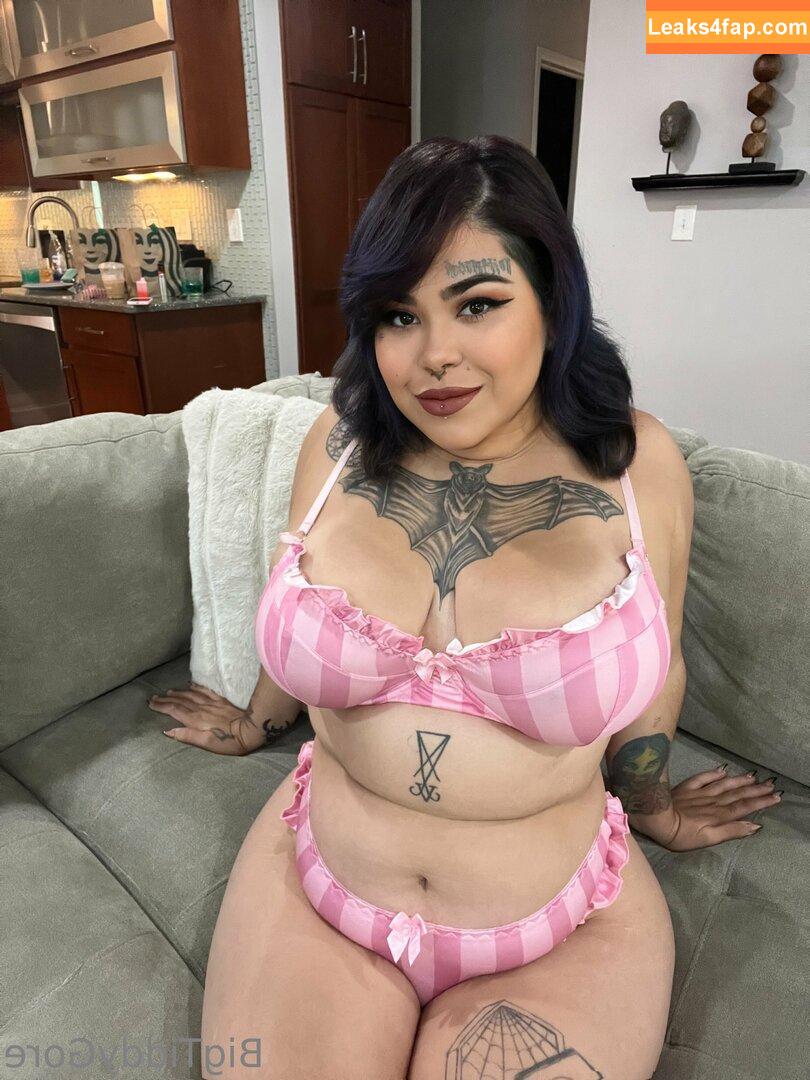 bigtiddygore6 / bigtiddygothgf66 leaked photo photo #0121