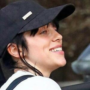 Billie Eilish Fake фото #0007