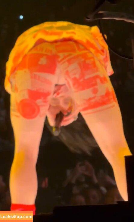 Billie Eilish / Fake / billeeilish / billieeilish leaked photo photo #0382