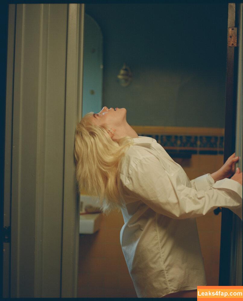 Billie Eilish / Fake / billeeilish / billieeilish leaked photo photo #1004