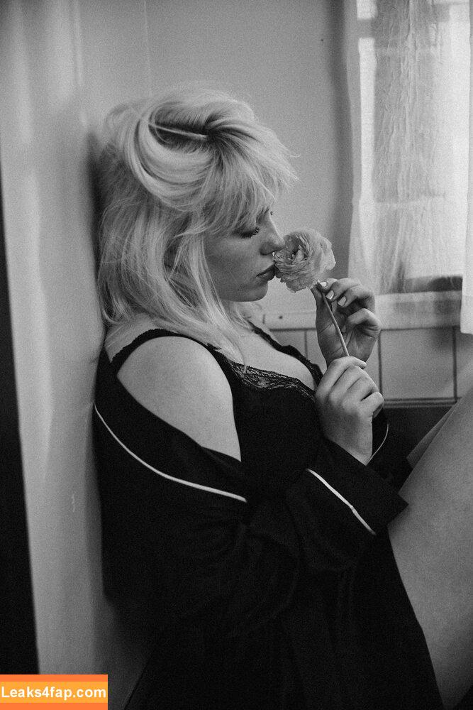 Billie Eilish / Fake / billeeilish / billieeilish leaked photo photo #1174