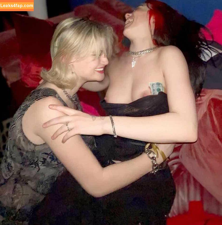 Billie Eilish / Fake / billeeilish / billieeilish leaked photo photo #2036