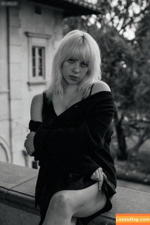 Billie Eilish photo #2412