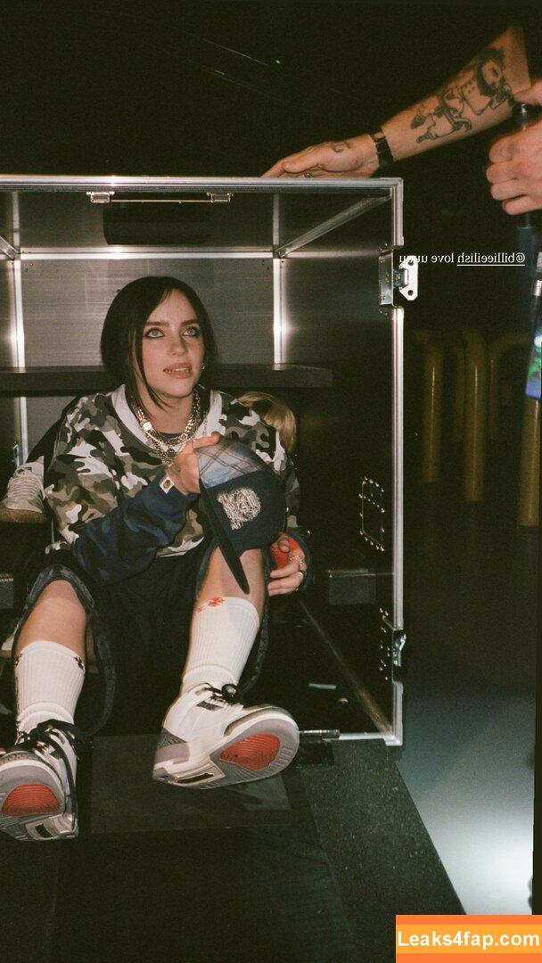 Billie Eilish / Fake / billeeilish / billieeilish слитое фото фото #3669