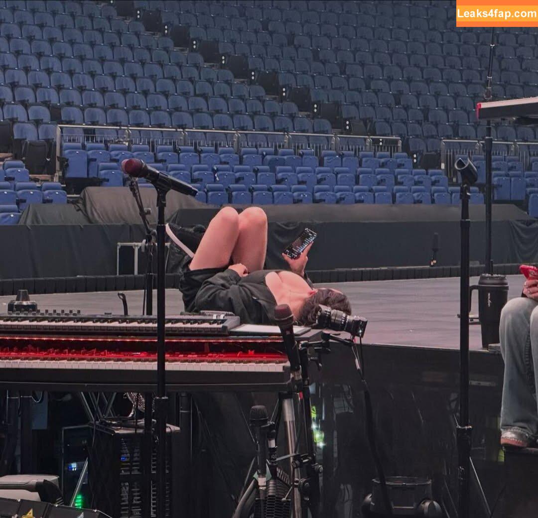 Billie Eilish / Fake / billieeilish leaked photo photo #3690