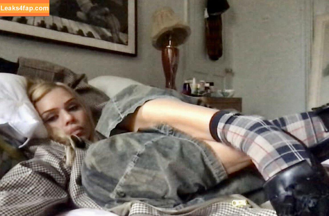 Billie Piper / billiepiper leaked photo photo #0395