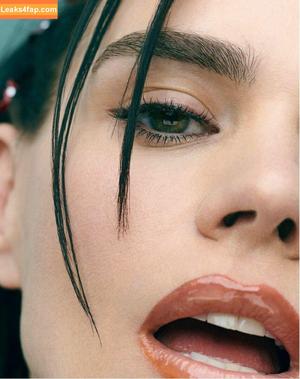 Billie Piper photo #0003
