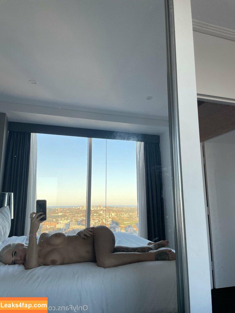 billiebeever /  leaked photo photo #0382